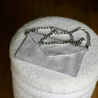 Minimalistké kožené psaníčko-krémovo stříbrná